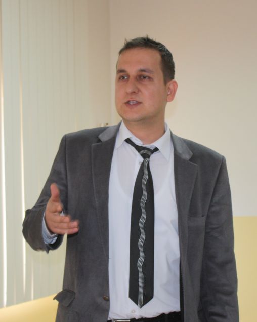 Görele’de Berber ve Kuaförlere “Hijyen” Semineri Görele’de Berber ve Kuaförlere “Hijyen” Semineri