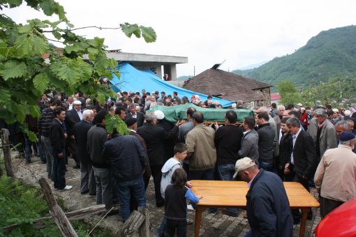  Giresun’daki Arazi Tartışmasında Ölen Ali Keçeci,  Toprağa Verildi