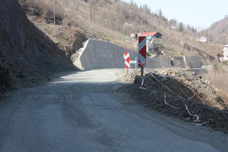 Görele-Çanakçı Karayolu Yine Durdu