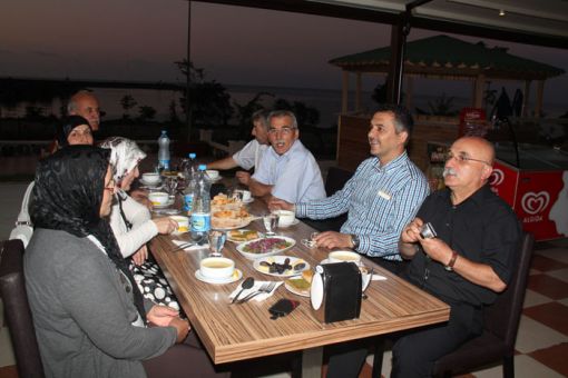 görle iftar yemeği