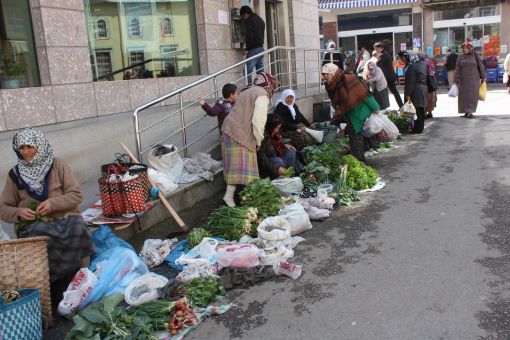  Karadeniz’de Geçim Kadınların Sırtında