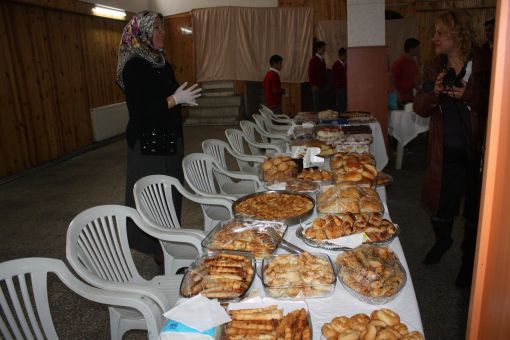 Görele'de Okul Yararına Kermes